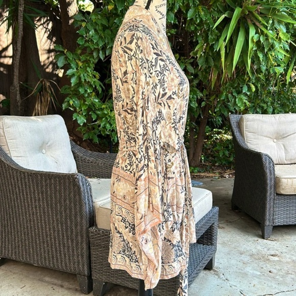 EUC Spell Vintage Oasis Short Kimono in Pearl size small - Picture 10 of 16